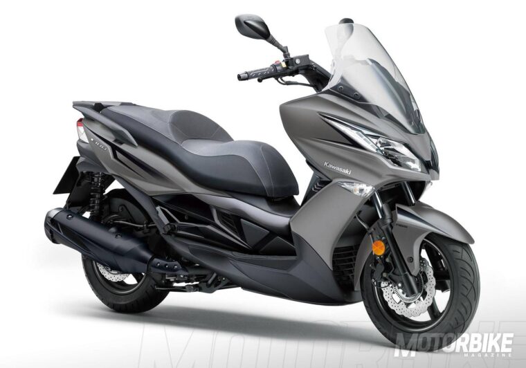 Kawasaki-J300-2018-25