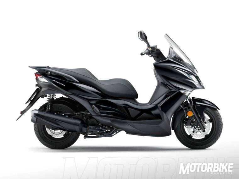 Kawasaki-J300-2018-29