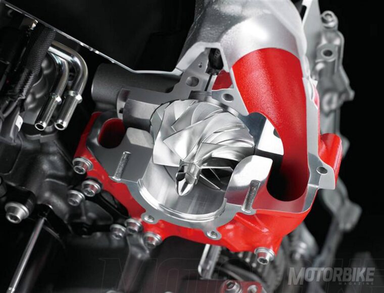 Kawasaki-Ninja-H2-Carbon-2018-02