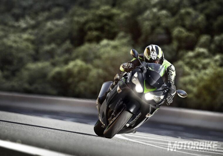 Kawasaki-ZZR1400-2018-02