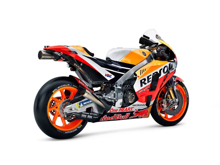 Repsol-Honda-Team-MotoGP-2018-imagenes-21