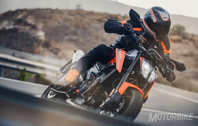 Fotos-accion-KTM-790-Duke-2018-1