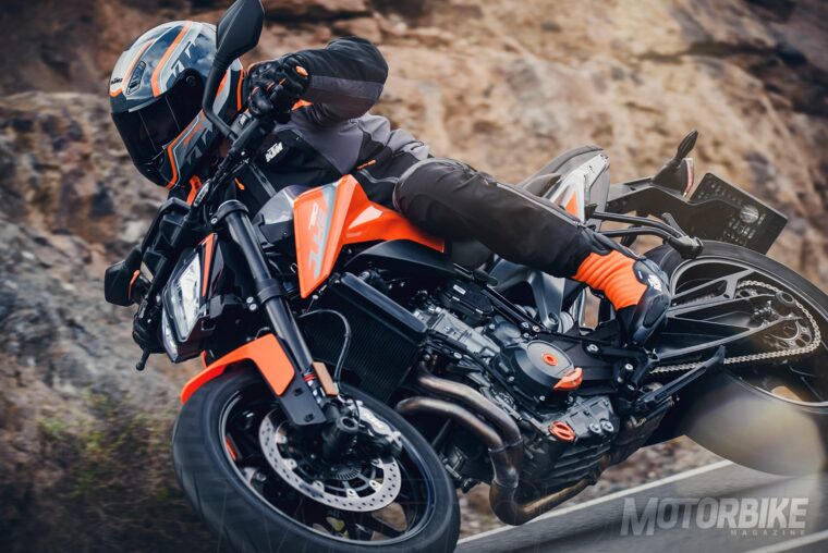 Fotos-accion-KTM-790-Duke-2018-2