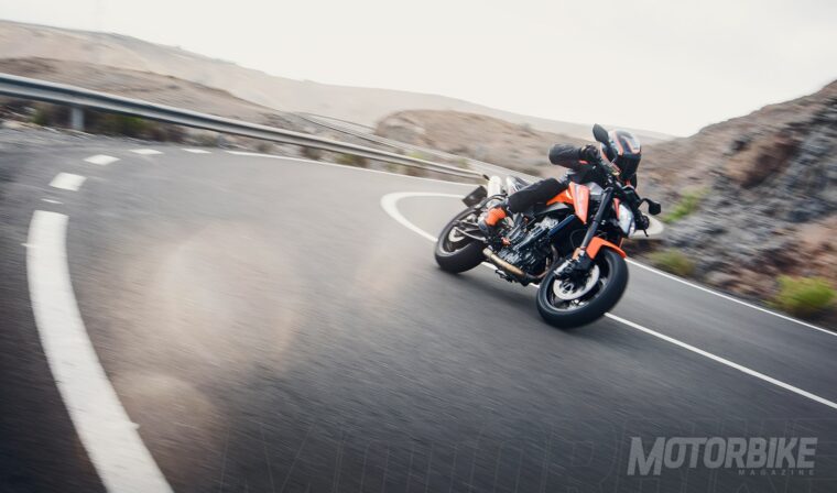 Fotos-accion-KTM-790-Duke-2018-6