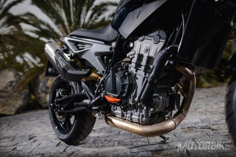 KTM-790-Duke-2018-Fotos-Estatics-4