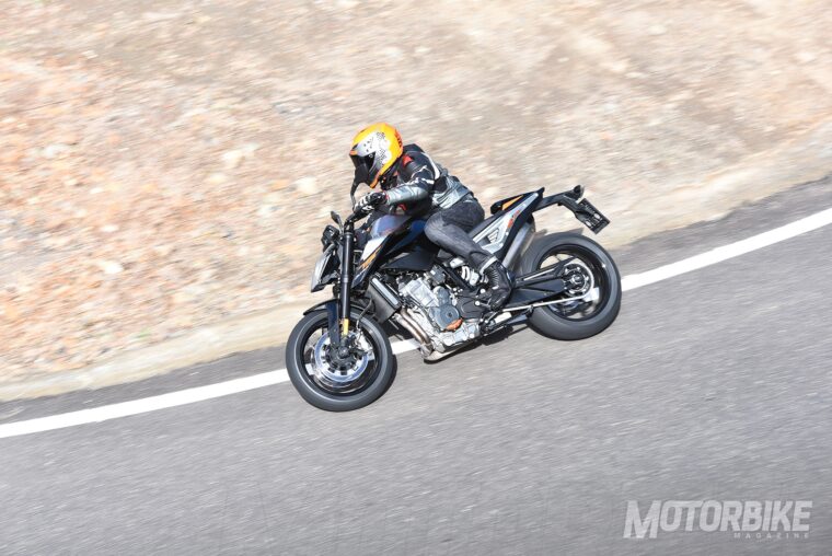 Prueba-KTM-790-Duke-2018-111