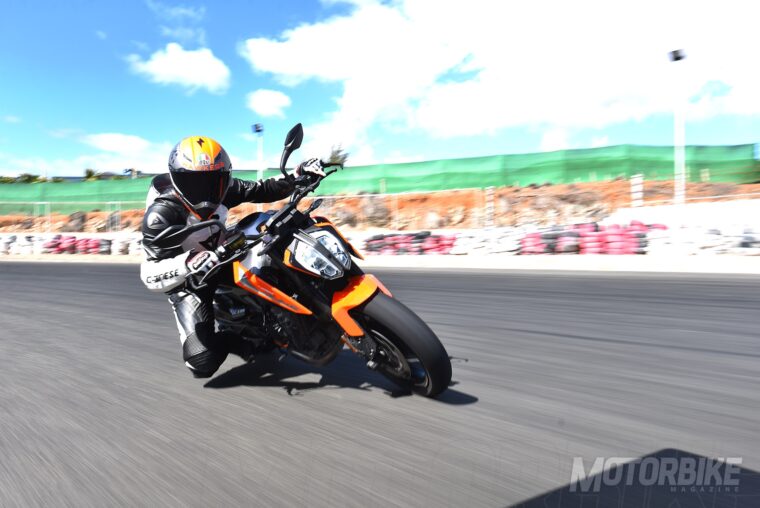 Prueba-KTM-790-Duke-2018-15