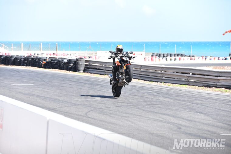 Prueba-KTM-790-Duke-2018-20