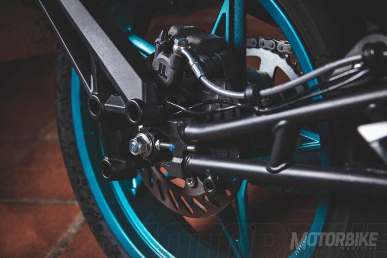 CFMoto-250NK-2018-09