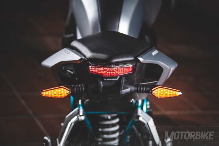 CFMoto-250NK-2018-13