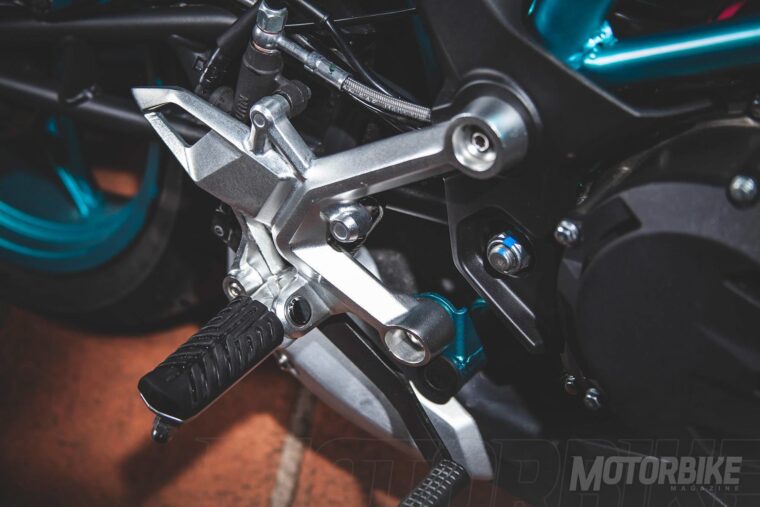 CFMoto-250NK-2018-22