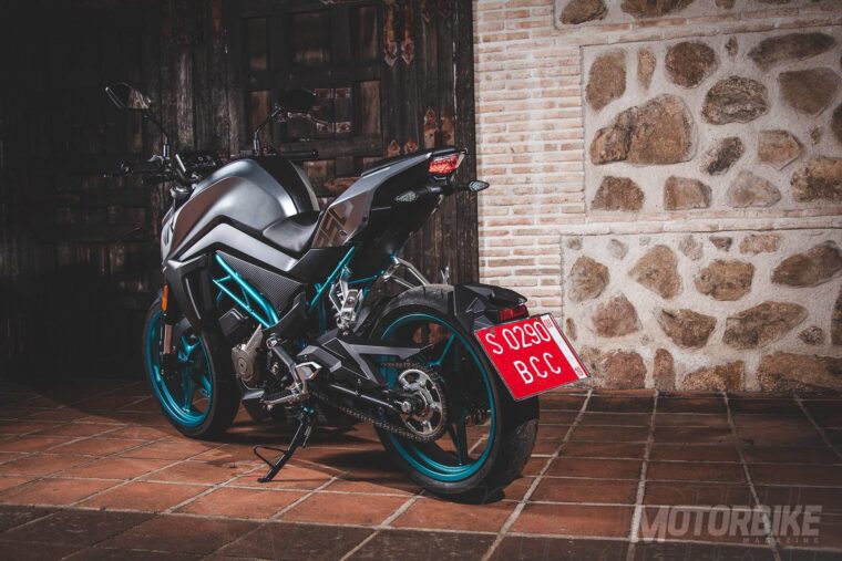 CFMoto-250NK-2018-27