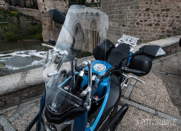 CFMoto-650MT-2018-accesorios-03
