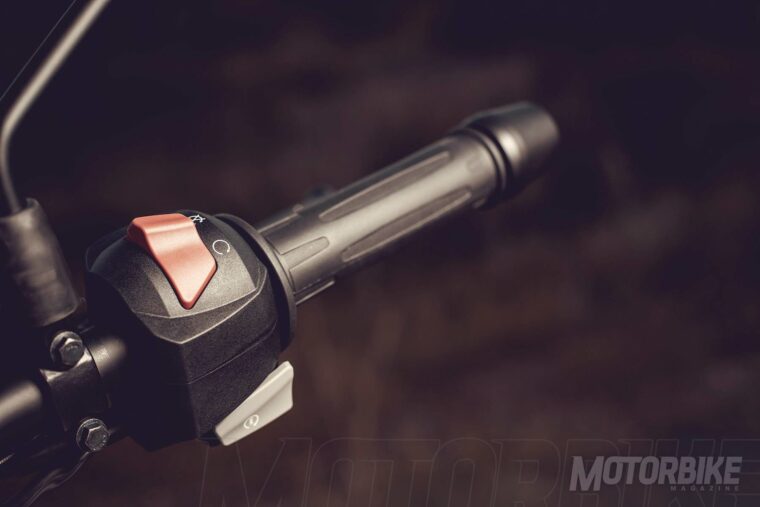 BMW-G-310-GS-comparativaMBK056