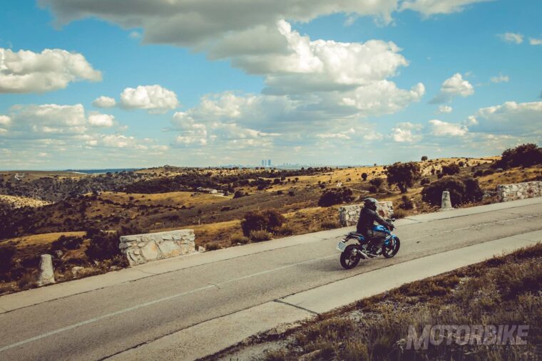 BMW-G-310-R-comparativaMBK006