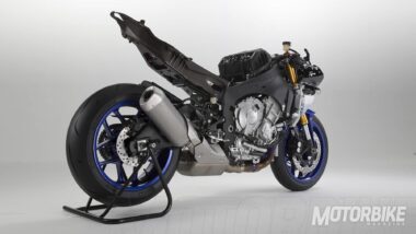 Yamaha YZF R1 2015 08