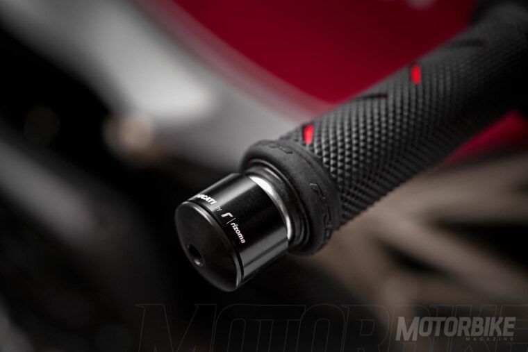 Ducati-Monster-1200-25-Anniversario-2018-14