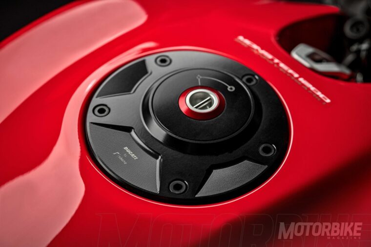 Ducati-Monster-1200-25-Anniversario-2018-26