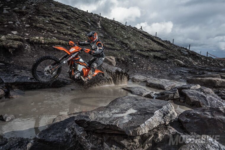 KTM-250-EXC-F-2019-02