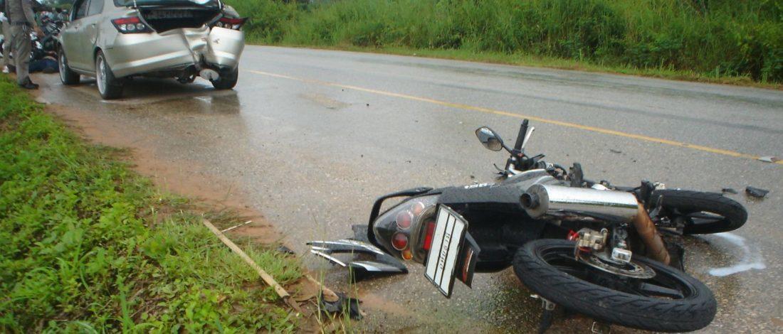 Consejos de Continental: La siniestralidad y cómo evitar accidentes de moto 4 Honda City hit by motorcycle 1