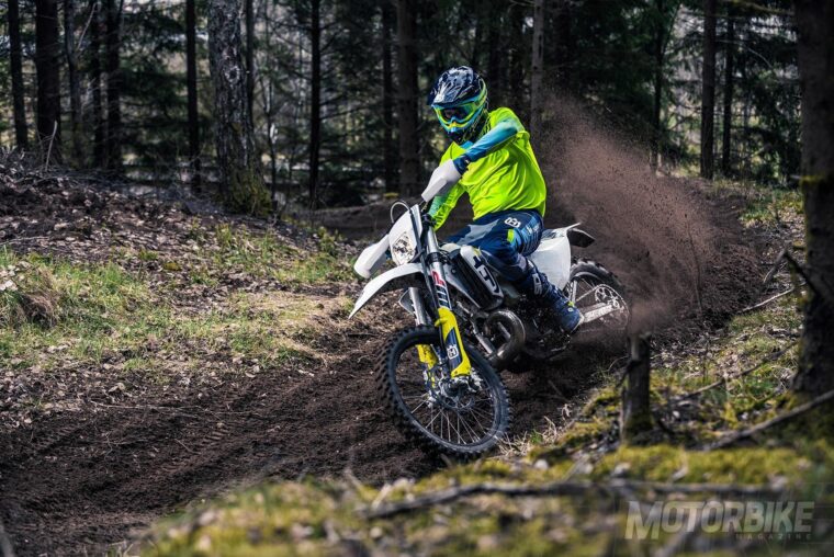 Husqvarna-TE-300i-2019-14