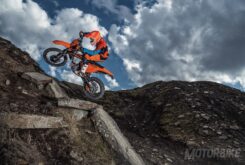 KTM 350 EXC-F 2019 3 KTM 350 EXC F 2019 01