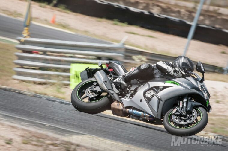 Kawasaki-ZX-10R-SE-2018-pruebaMBK06