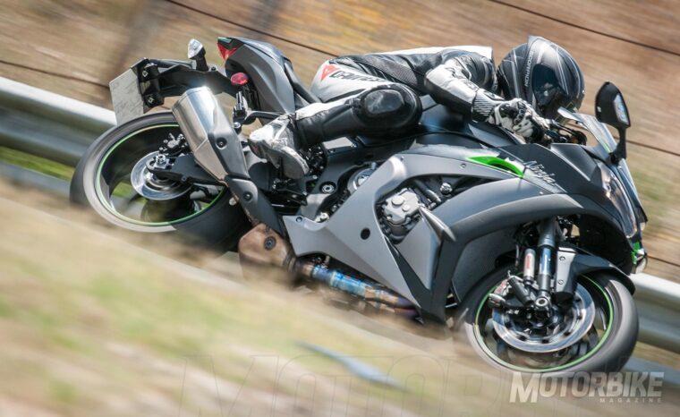 Kawasaki-ZX-10R-SE-2018-pruebaMBK19