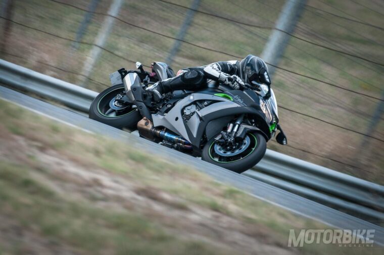 Kawasaki-ZX-10R-SE-2018-pruebaMBK20