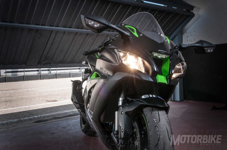 Kawasaki ZX 10R SE 2018 pruebaMBK41