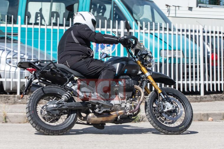 Moto-Guzzi-V85-bikeleaks-espia-01
