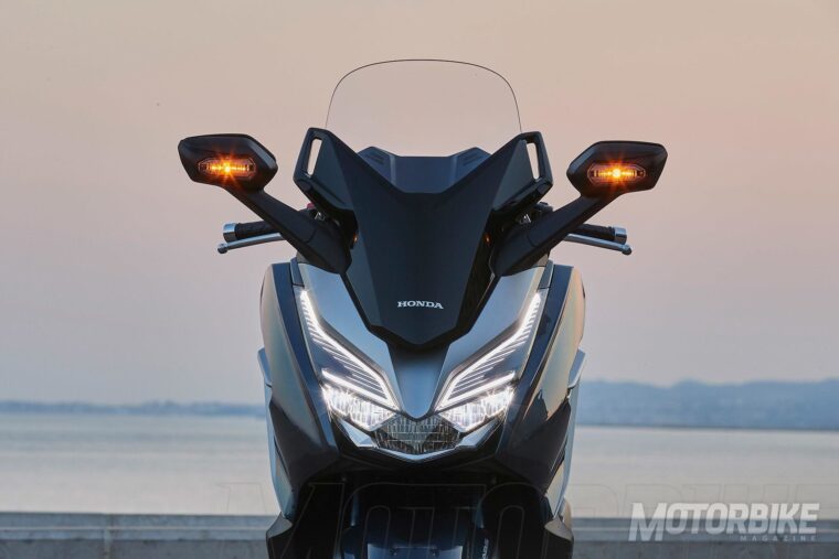 Honda-Forza-300-2019-pruebaMBK15