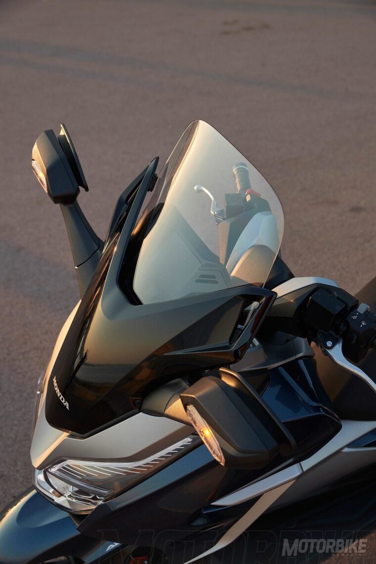 Honda-Forza-300-2019-pruebaMBK18