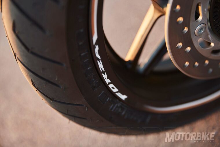 Honda-Forza-300-2019-pruebaMBK34