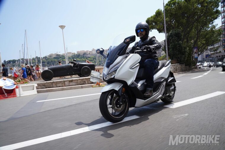 Honda-Forza-300-2019-pruebaMBK52