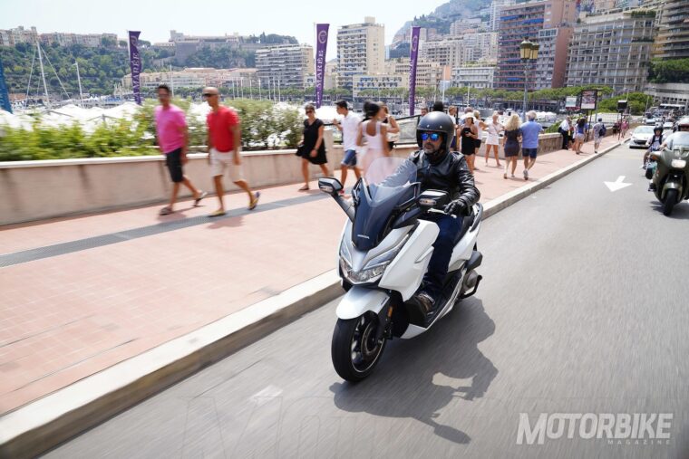 Honda-Forza-300-2019-pruebaMBK56