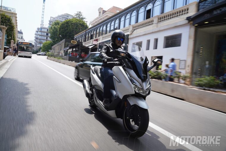 Honda-Forza-300-2019-pruebaMBK62