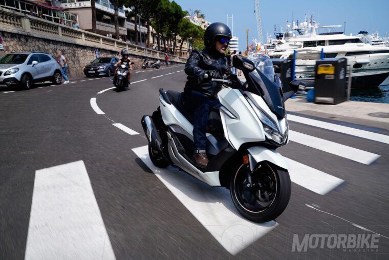 Honda Forza 300 2019 pruebaMBK71