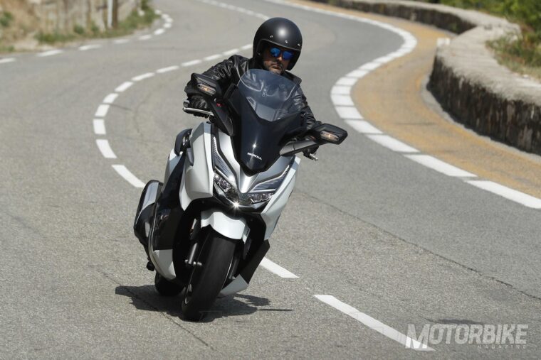 Honda-Forza-300-2019-pruebaMBK78
