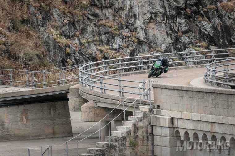 Kawasaki-Ninja-H2-SX-Special-Edition-2018-pruebaMBK06