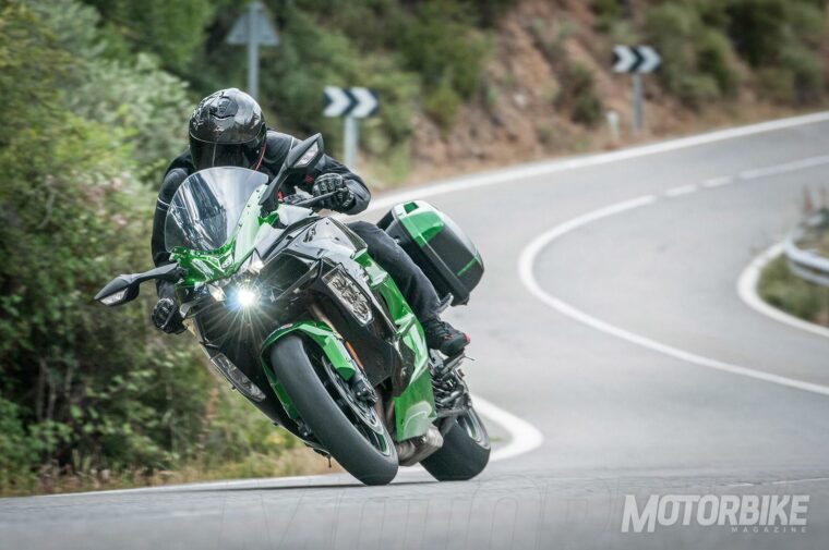 Kawasaki-Ninja-H2-SX-Special-Edition-2018-pruebaMBK08