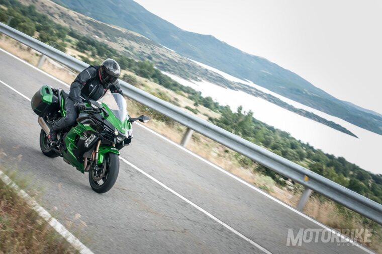 Kawasaki-Ninja-H2-SX-Special-Edition-2018-pruebaMBK16