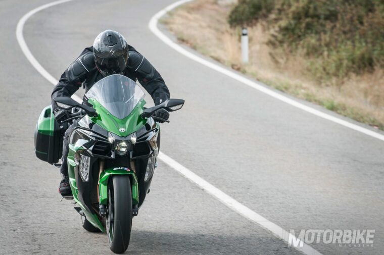Kawasaki-Ninja-H2-SX-Special-Edition-2018-pruebaMBK18