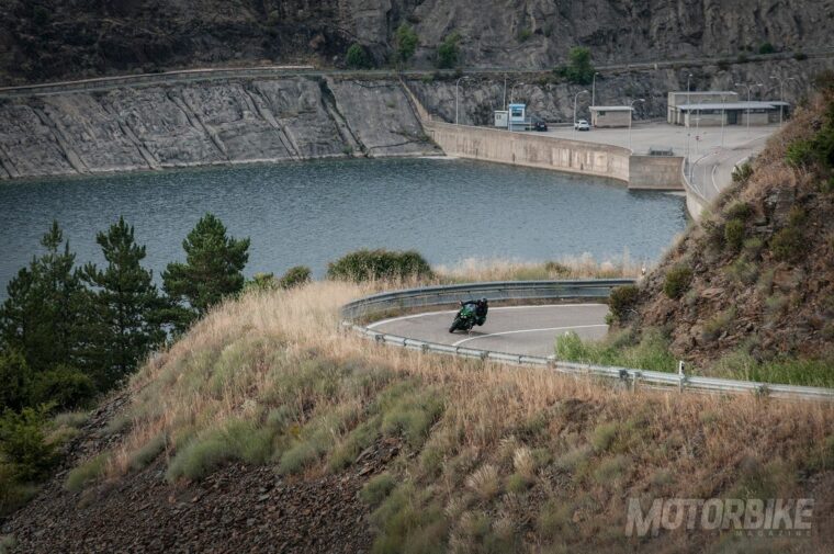 Kawasaki-Ninja-H2-SX-Special-Edition-2018-pruebaMBK26