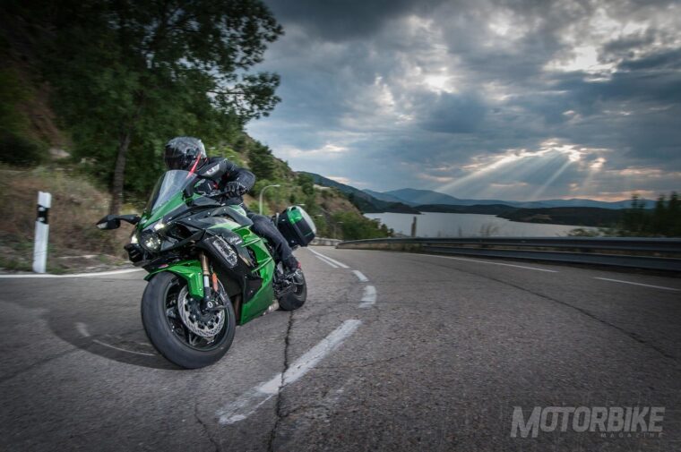 Kawasaki-Ninja-H2-SX-Special-Edition-2018-pruebaMBK29