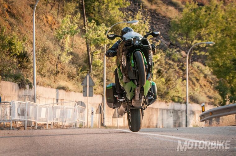 Kawasaki-Ninja-H2-SX-Special-Edition-2018-pruebaMBK39