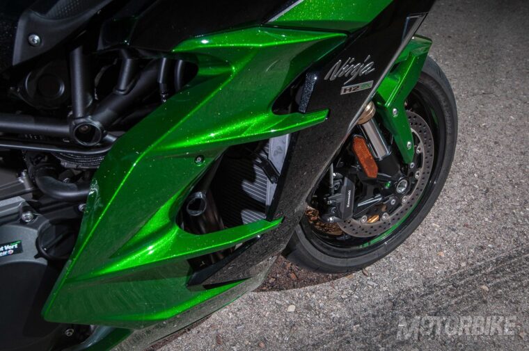 Kawasaki-Ninja-H2-SX-Special-Edition-2018-pruebaMBK45