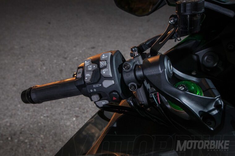 Kawasaki-Ninja-H2-SX-Special-Edition-2018-pruebaMBK51