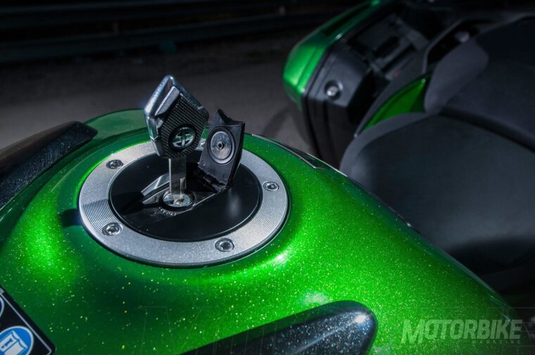 Kawasaki-Ninja-H2-SX-Special-Edition-2018-pruebaMBK70