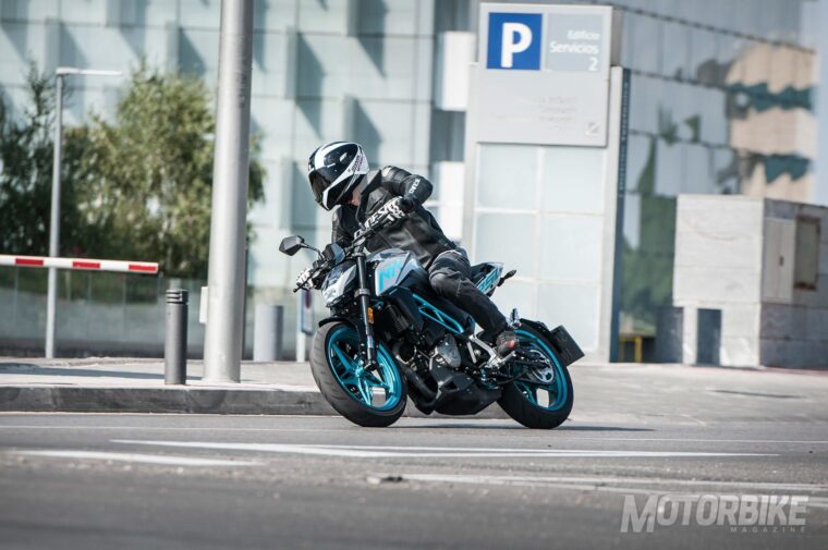 CFMoto-250-NK-2018-pruebaMBK05